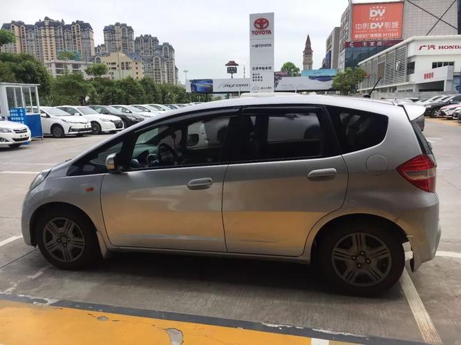 云浮首家厂家认证二手车4S店 2012年本田飞度1.5L车型深度解析